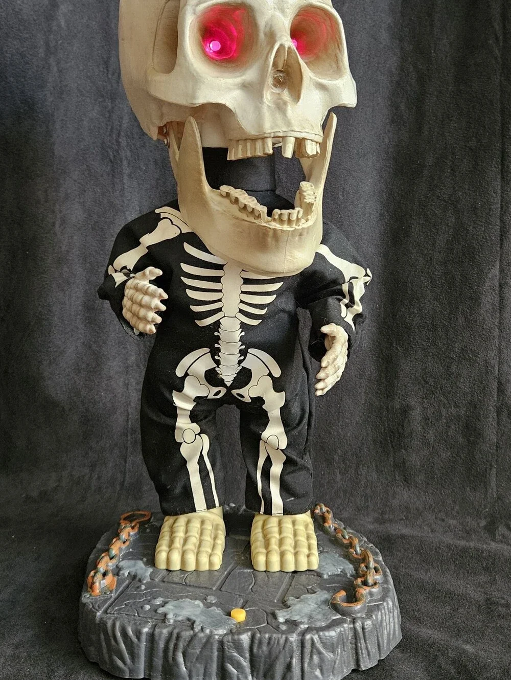 Vintage Gemmy 16